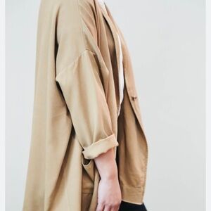 Hackwith Design Smock Jacket in Ecru Beige size Small Minimalist Casual
